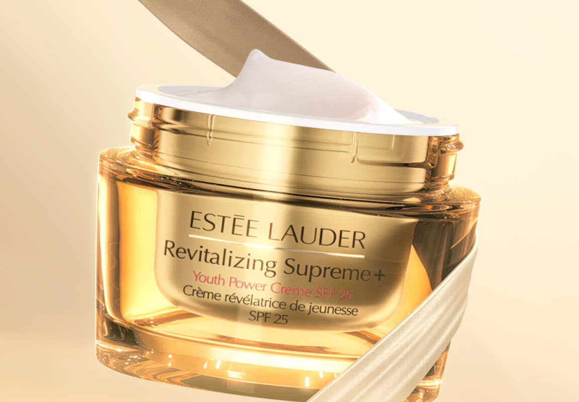 Estée Lauder promuje dojrzałą skórę w nowej kampanii