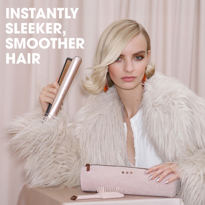 Gold Hair Straightener - Festive Gift Set in Cashmere Beige