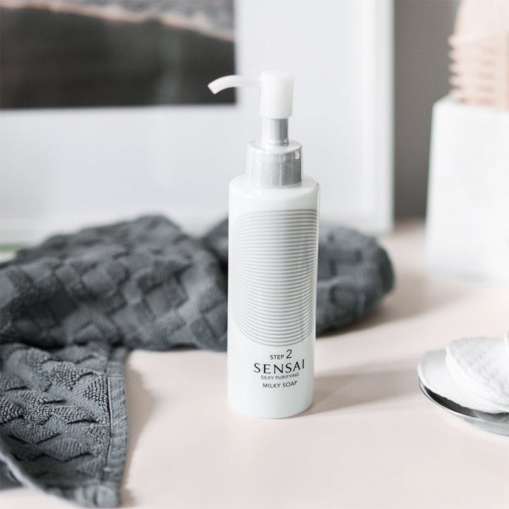 Moisture & Soap Cleanse (Moist Emulsion + Milky Soap)